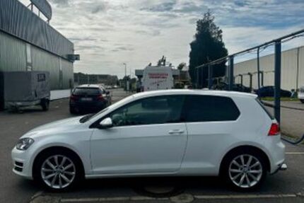 VW Golf 151.800 km 5.400 &euro; Duisburg 47179