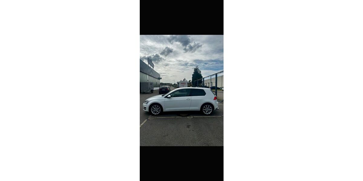 VW Golf 151.800 km 5.400 &euro; Duisburg 47179