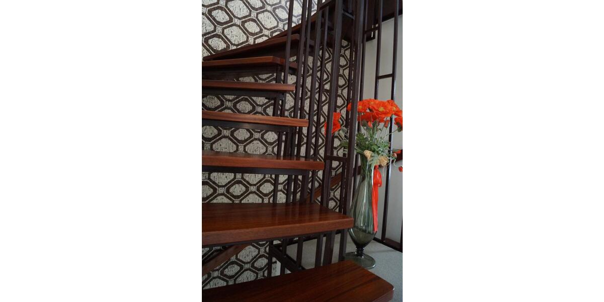 Kernsaniertes Einfamilien-Endhaus mit Garage 7 zimmer