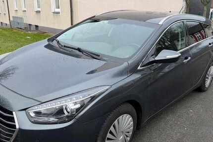 Hyundai i40 155.000 km 7.650 &euro; Oberhausen 46119