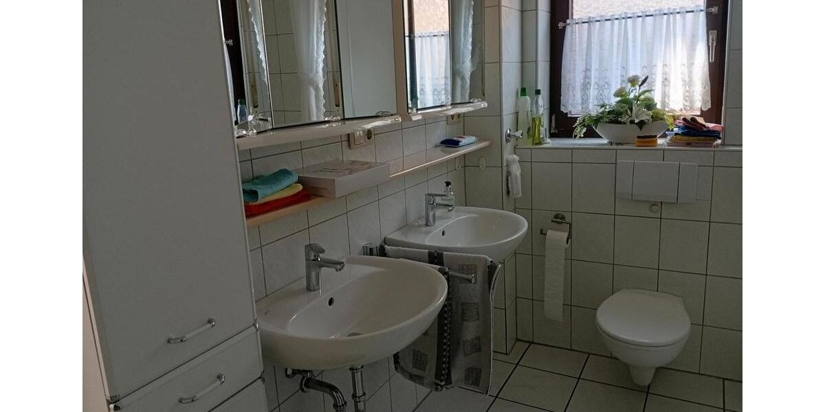Erdgeschoßwohnung Moers - 3 Zimmer, 82 m&sup2;, 230.000&euro; | Angebot:26503717