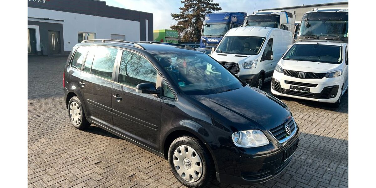 VW Touran 261.100 km 1.950 &euro; Oberhausen 46149