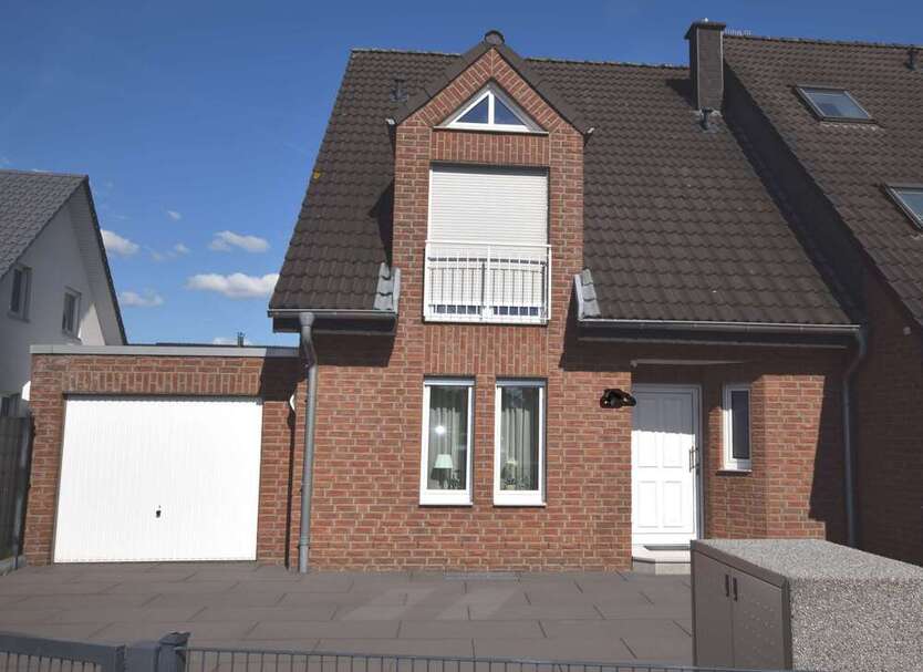 Haus zum Kaufen in Düsseldorf 835.000 € 110 m²