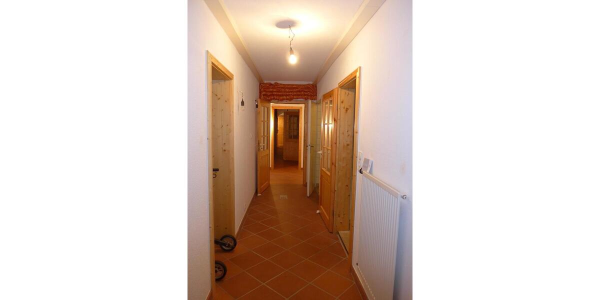 Einfamilienhaus Witten - 8 Zimmer, 250 m&sup2;, 2.000&euro; | Angebot:25392381