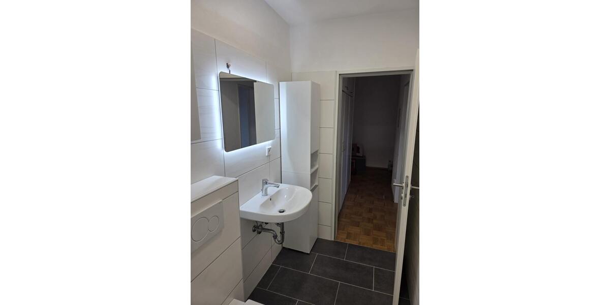 Schöne 2 Zimmer Wohnung in zentraler Lage zu vermieten 2 zimmer