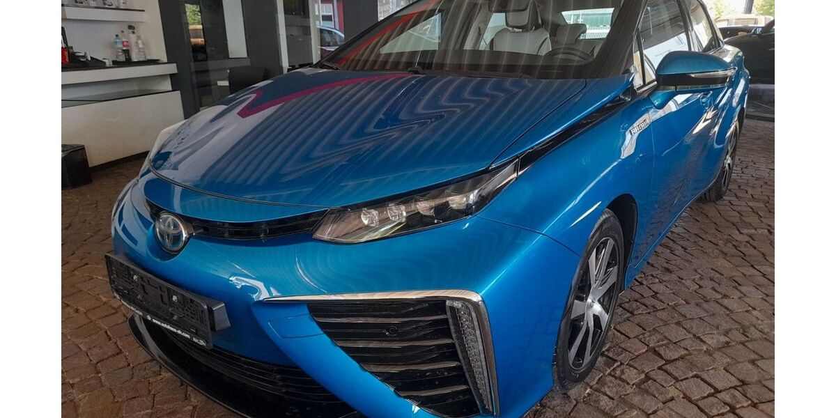 Toyota Mirai 31.632 km 9.999 &euro; Gelsenkirchen 45888