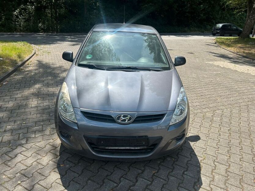 Hyundai i20 104.000 km 3.999 € Essen 45356