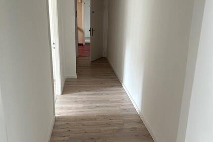 Ab sofort…Wohnung in Essen zu vermieten. 680,-€ Warmmiete 2 zimmer