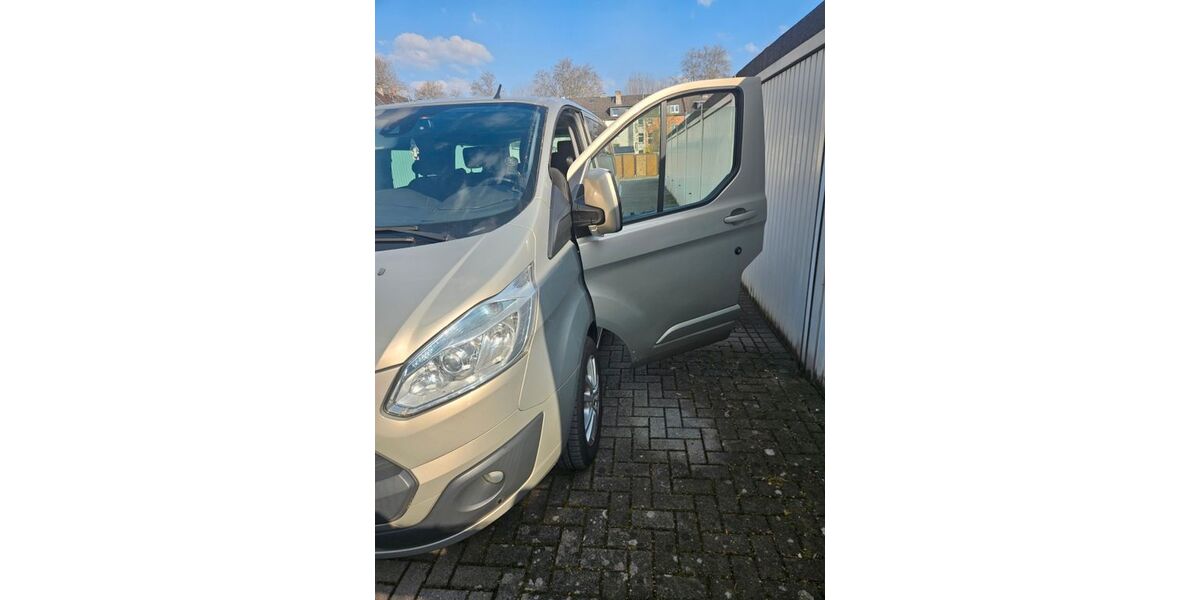 Ford Tourneo Custom 135.000 km 16.300 &euro; Duisburg 47167