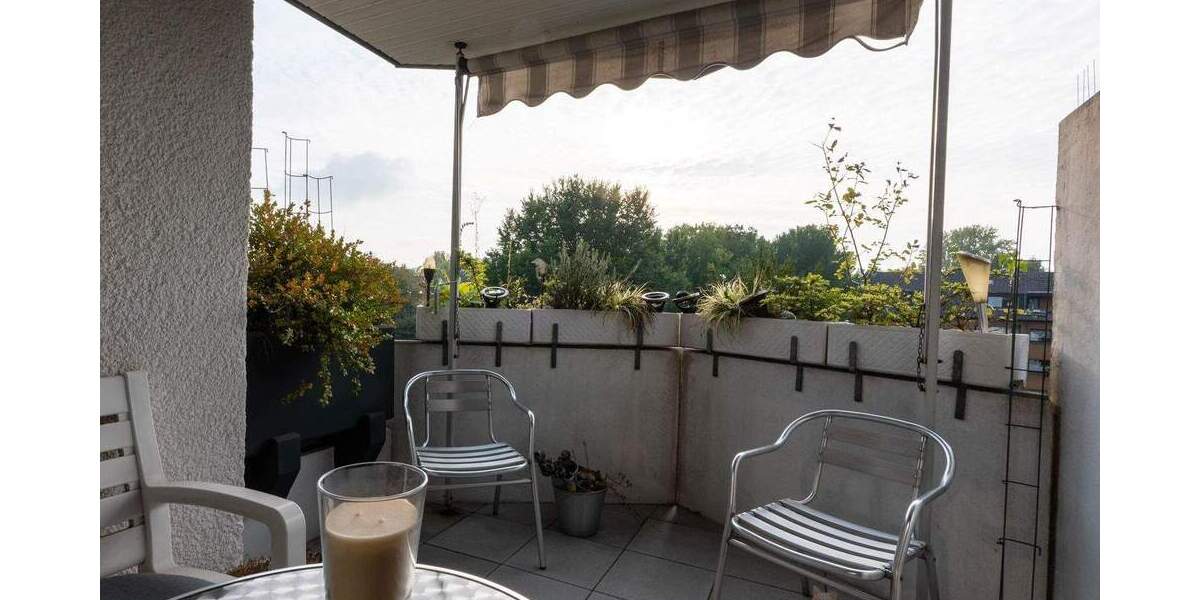 Attraktive 3,5-Zimmer-Wohnung mit Balkon und Tiefgaragenstellplatz! 3 zimmer