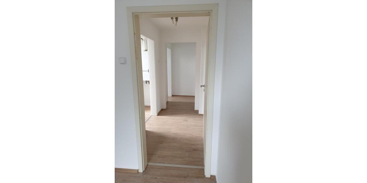 3-Zimmer-DG-Wohnung mit Einbauküche in RE-Grullbad 3 zimmer