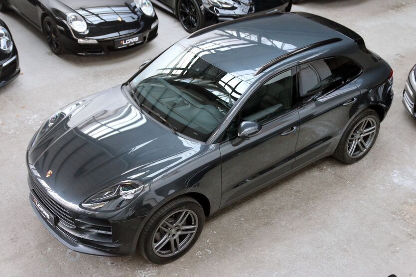 Porsche Macan 99.635 km 42.990 € Düsseldorf 40237