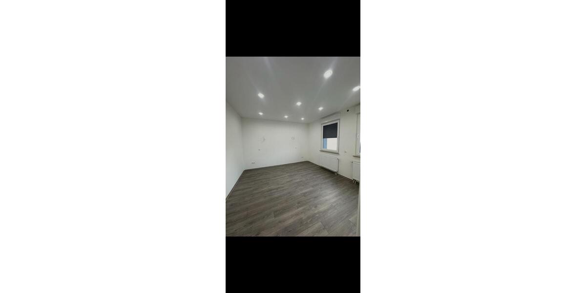 Einfamilienhaus Duisburg Rheinhausen - 5 Zimmer, 180 m&sup2;, 1.500&euro; | Angebot:25988678