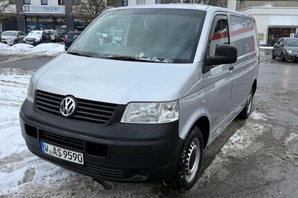 VW T7 Transporter 217.000 km 6.999 &euro; Wuppertal 42327