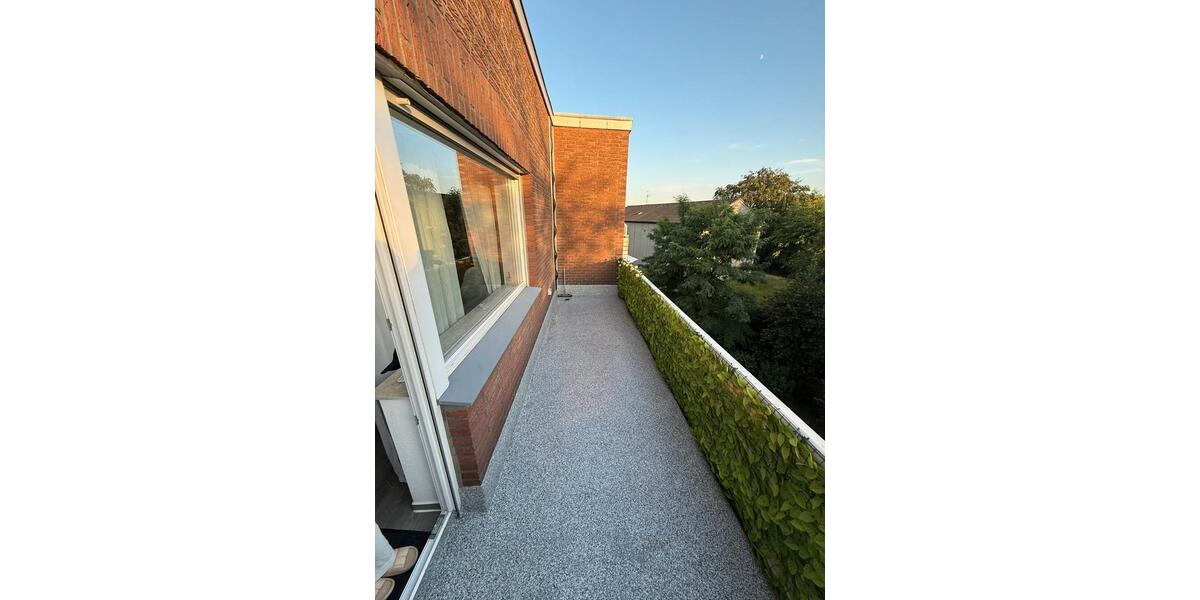Dachgeschoßwohnung Dinslaken Lohberg - 2.5 Zimmer, 72 m&sup2;, 185.000&euro; | Angebot:27446989