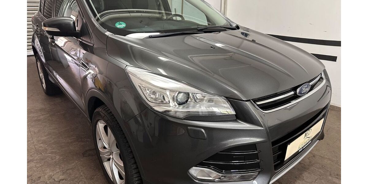 Ford Kuga 145.000 km 11.900 &euro; ESSEN 45326