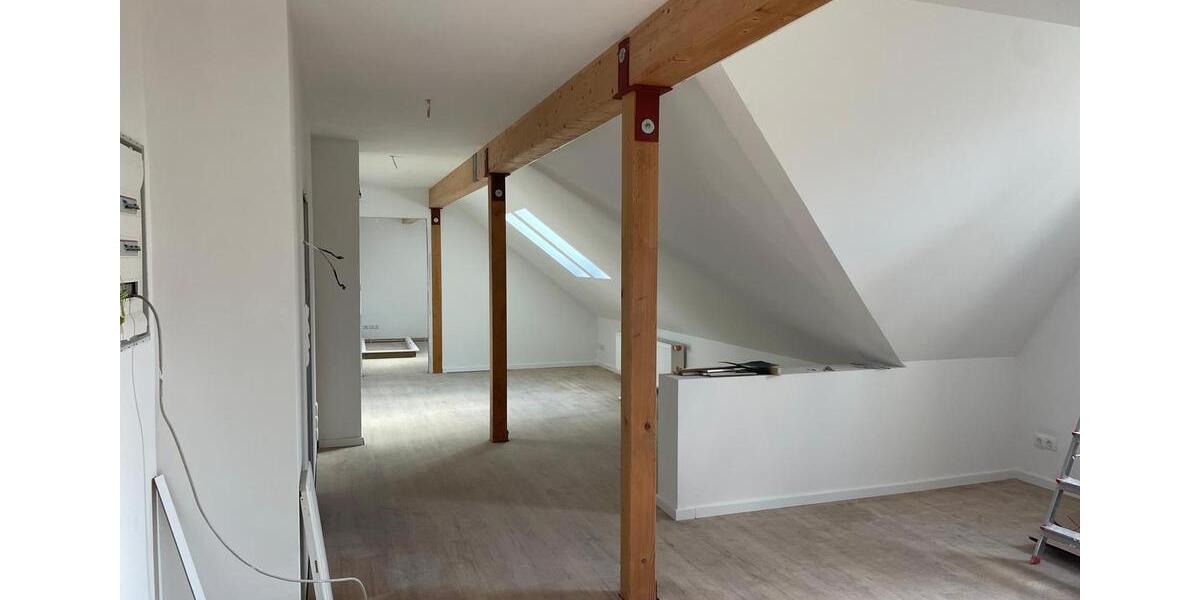 Dachgeschoßwohnung Bochum Günnigfeld - 3 Zimmer, 80 m&sup2;, 750&euro; | Angebot:24441580