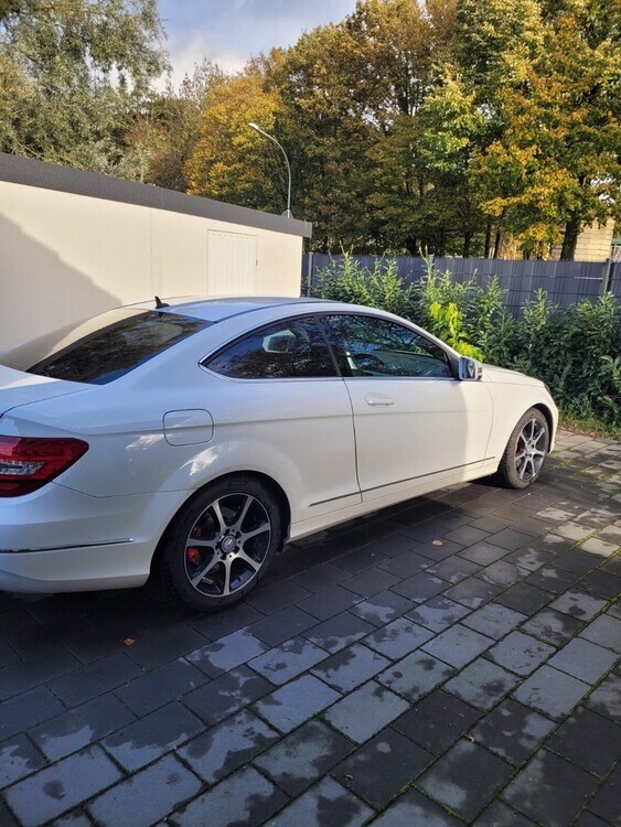 C 200