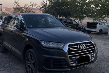 Audi Q7 190.000 km 32.599 € Remscheid 42857