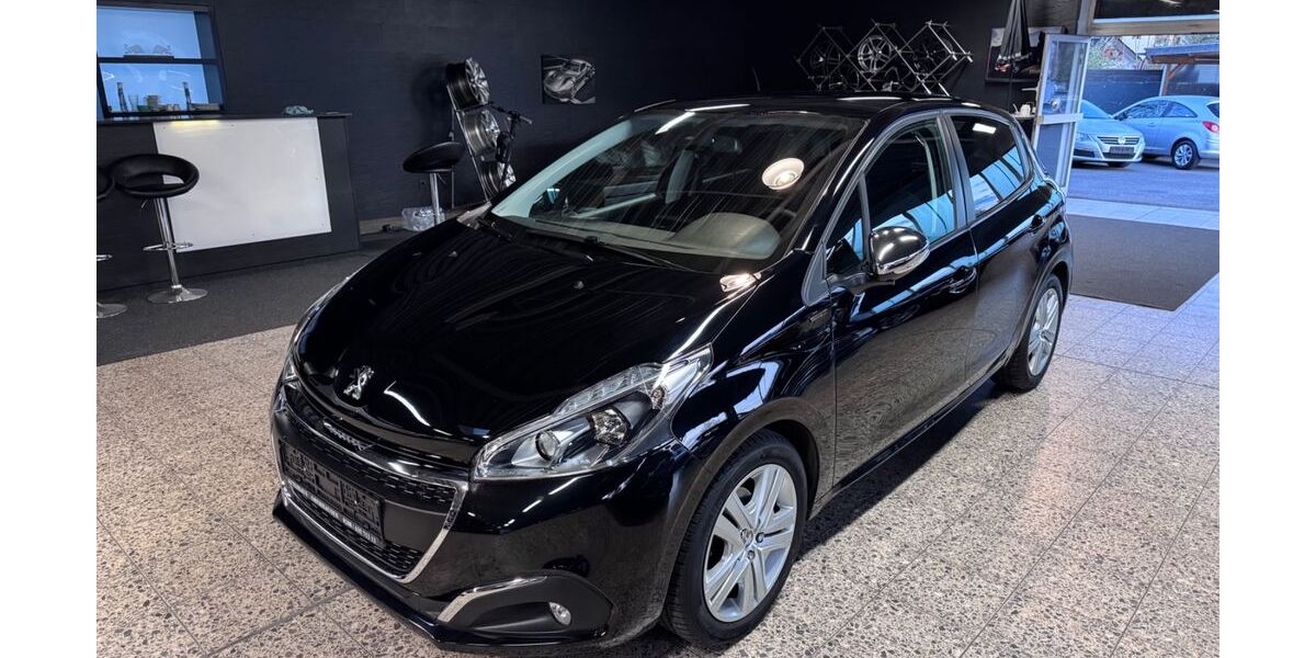 Peugeot 208 21.050 km 10.499 &euro; Oberhausen 46145