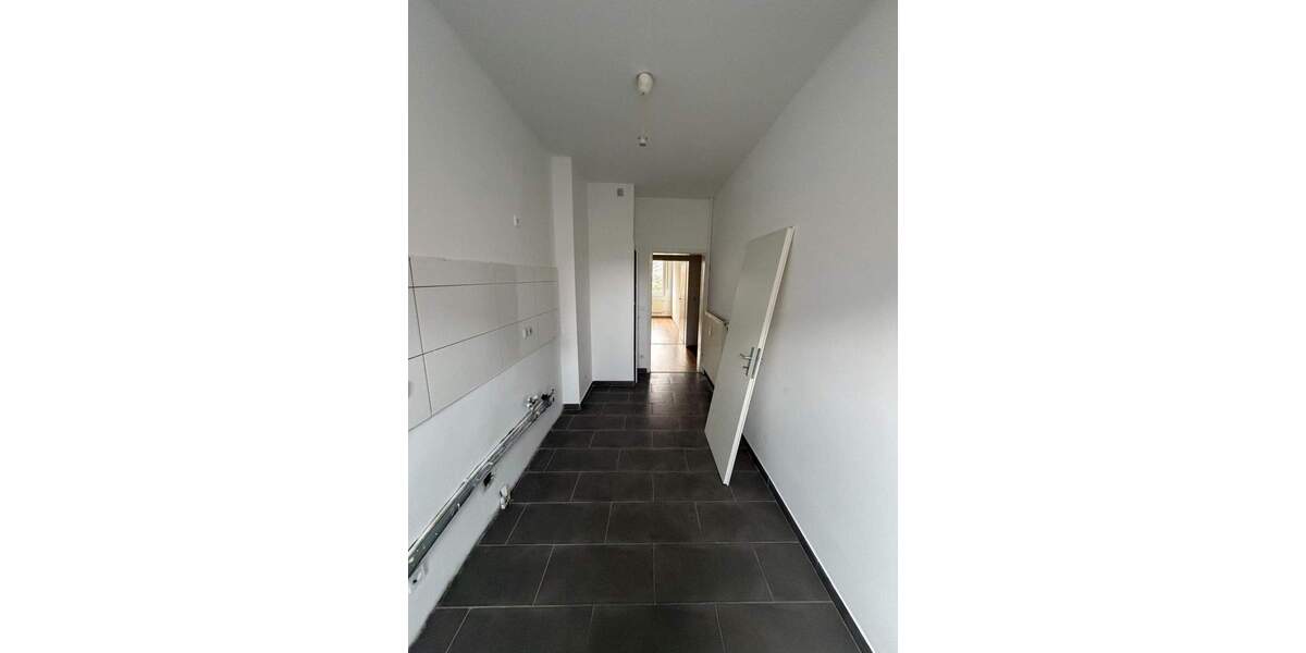 Etagenwohnung Duisburg Mittelmeiderich - 3 Zimmer, 61 m&sup2;, 500&euro; | Angebot:25736815