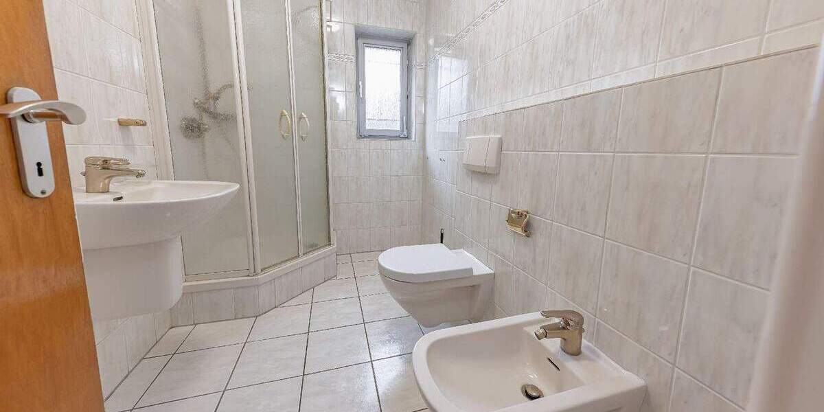 Einfamilienhaus Hattingen Winz-Baak - 6 Zimmer, 134 m&sup2;, 249.000&euro; | Angebot:25666608