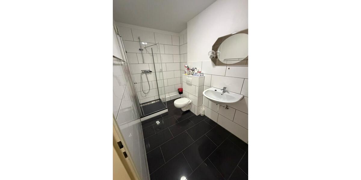 Etagenwohnung Duisburg Walsum - 3.5 Zimmer, 83 m&sup2;, 200.000&euro; | Angebot:26499494