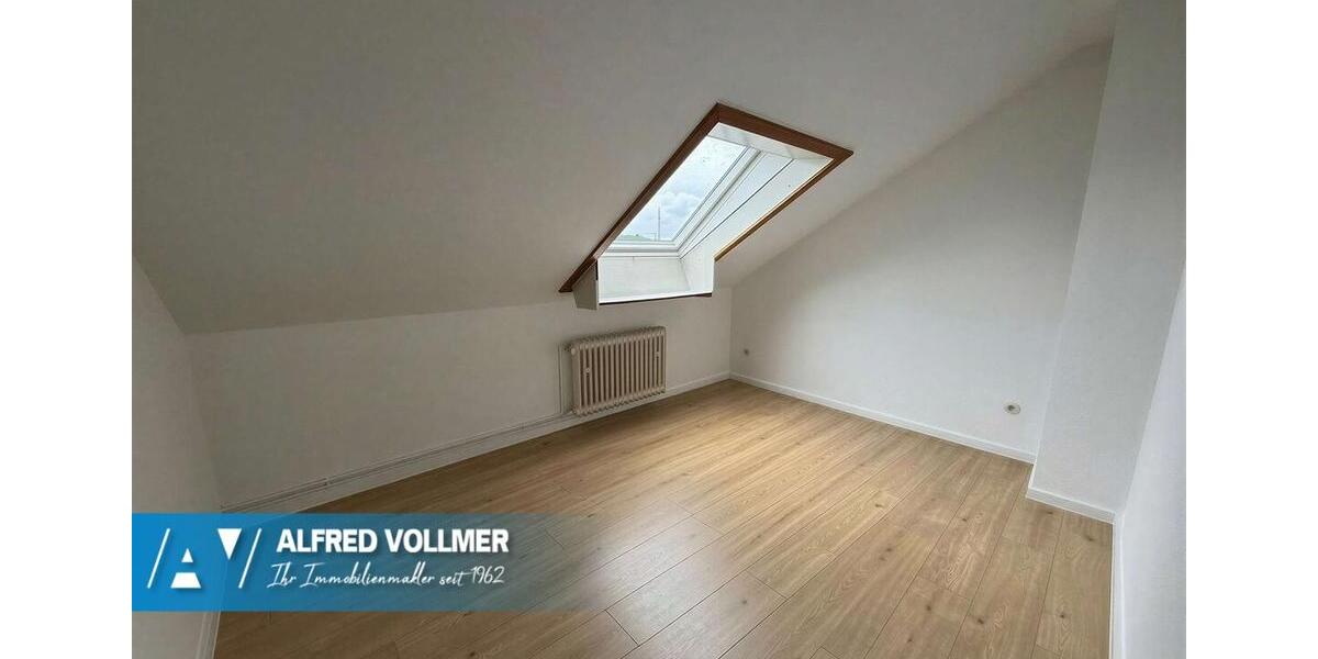 Dachgeschoßwohnung Wuppertal Gemarkung Barmen - 3 Zimmer, 68 m&sup2;, 510&euro; | Angebot:26666108