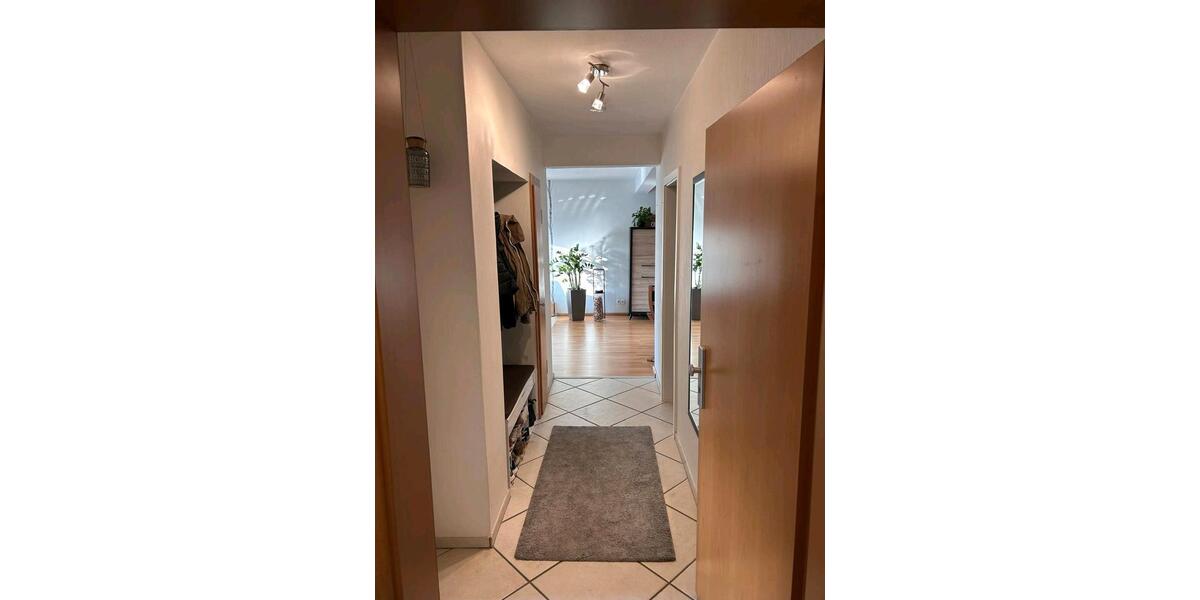 Erdgeschoss Wohnung ab 15. März zu vermieten 3 zimmer