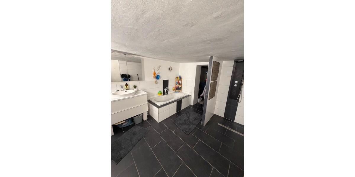 Reihenhaus Gelsenkirchen Resse - 7.5 Zimmer, 155 m&sup2;, 310.000&euro; | Angebot:27163801