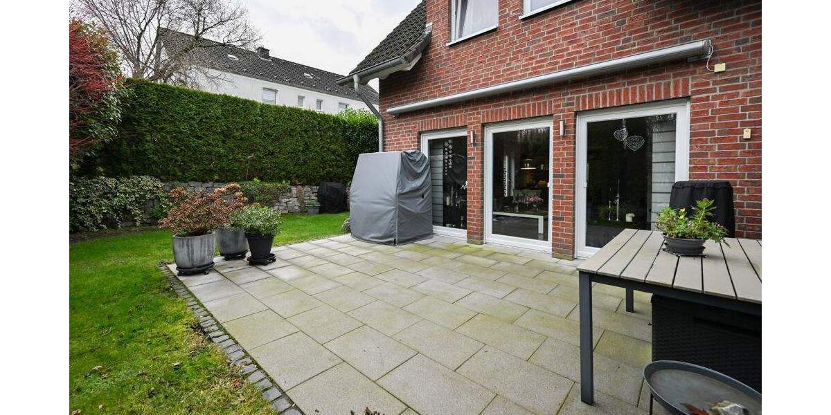 Ruhig wohnen zwischen Hattingen und Bochum - Gepflegte Doppelhaushälfte mit Kamin, Garage, Garten 3 zimmer