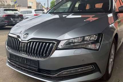 Skoda Superb 174.000 km 16.990 &euro; Mülheim Ruhr 45475