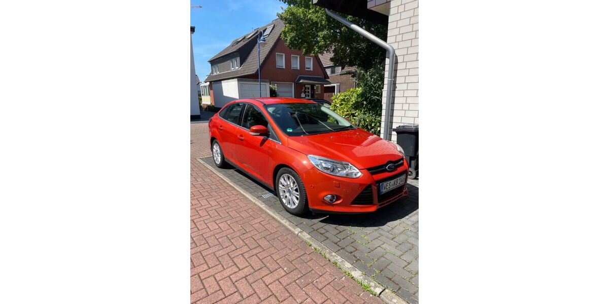 Ford Focus 77.200 km 6.300 &euro; Duisburg 47178