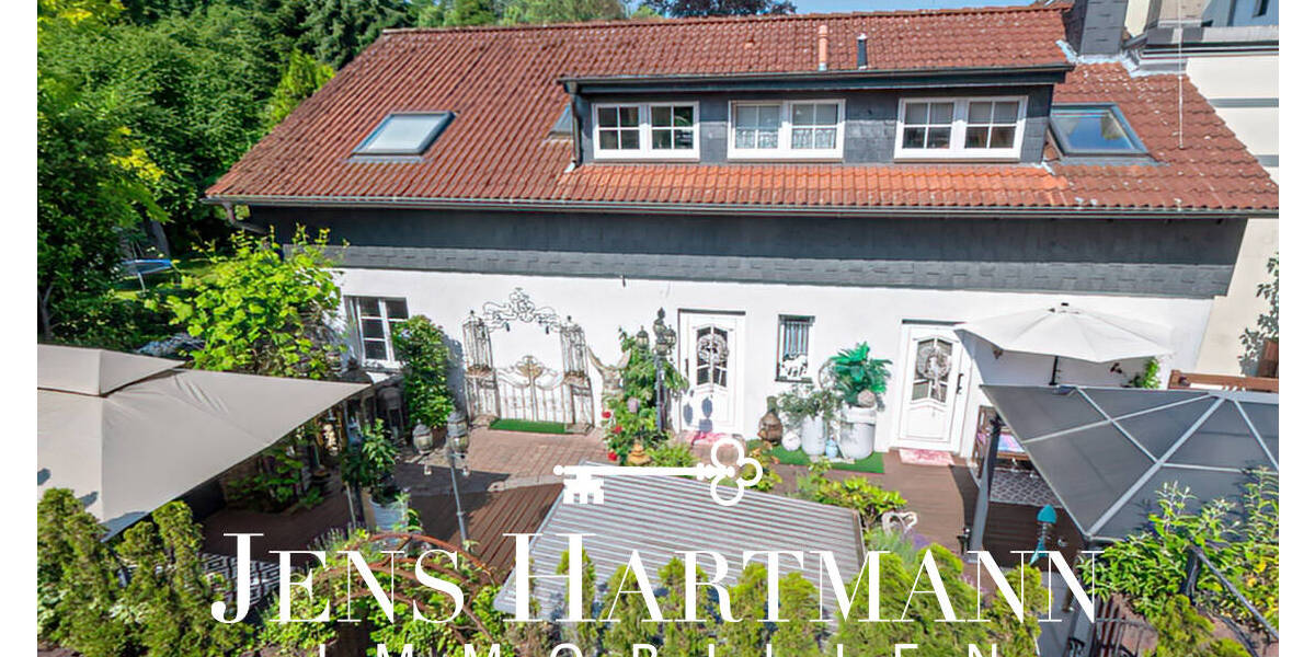 Essen-Frintrop: Ein-Zweifamilienhaus in zweiter Reihe - ruhig, privat und modern 5 zimmer