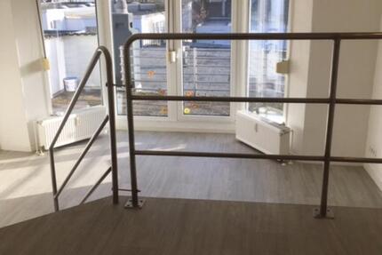 1 Raum mit Balkon und Küche ca. 35 m² 1 zimmer