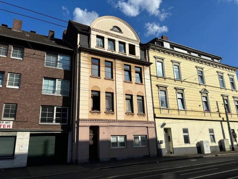 Ein voll vermietetes 6 Parteienhaus in Krefeld-Cracau zu verkaufen.