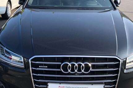 Audi A8 220.000 km 27.600 &euro; Essen 45279