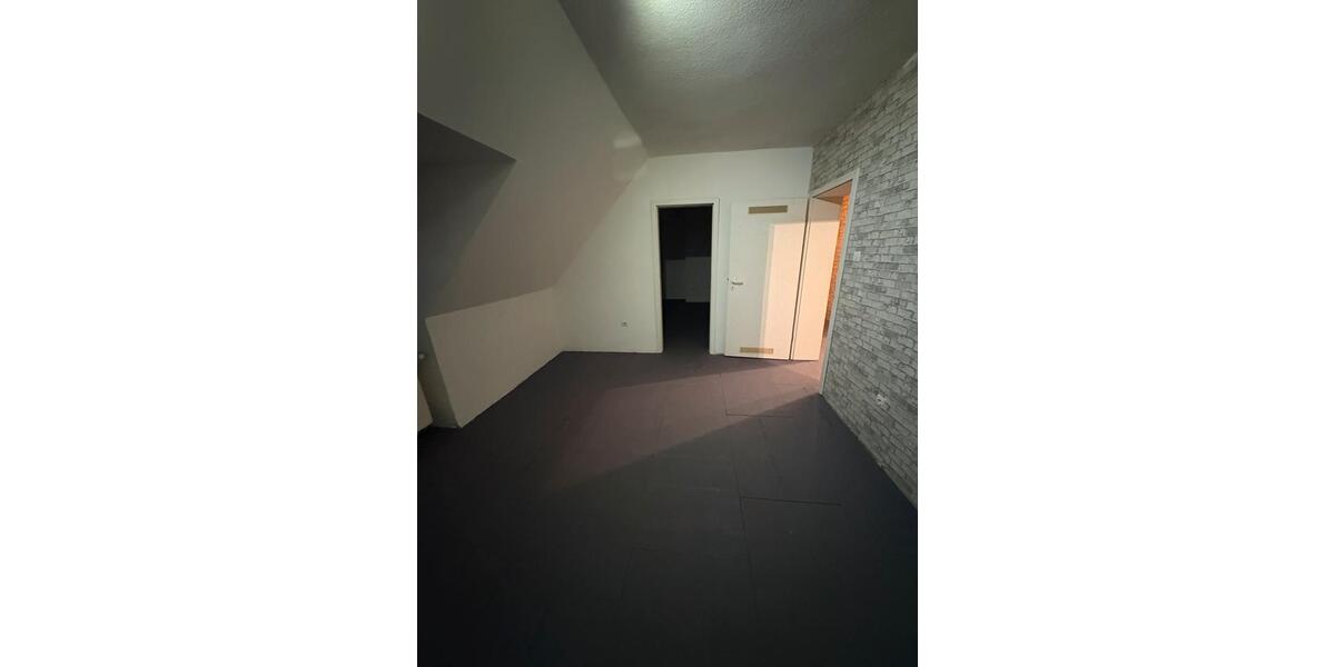 Mietwohnung 3,5 Zimmer DG 3 zimmer