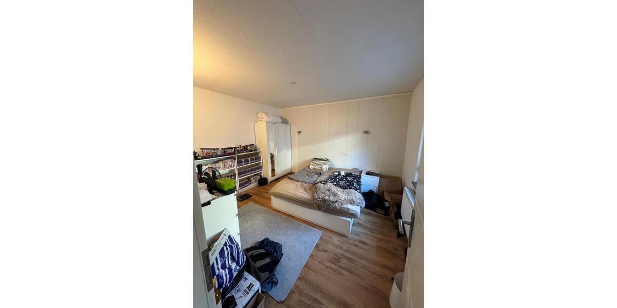 Etagenwohnung Essen Stadtbezirk IV - 5 Zimmer, 125 m&sup2;, 230.000&euro; | Angebot:27499345