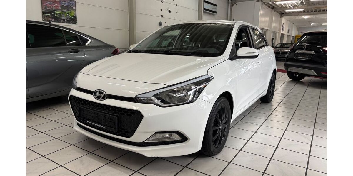 Hyundai i20 150.000 km 6.900 &euro; Essen - Karnap 45329