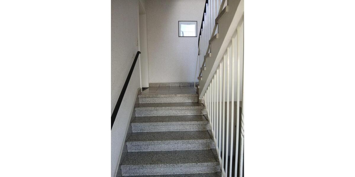Hochparterre Gelsenkirchen Ückendorf - 4 Zimmer, 81 m&sup2;, 120.000&euro; | Angebot:27492324