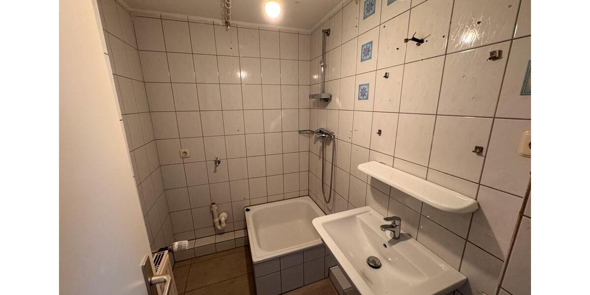 Dachgeschoßwohnung Gladbeck - 2.5 Zimmer, 44 m&sup2;, 439&euro; | Angebot:25635952