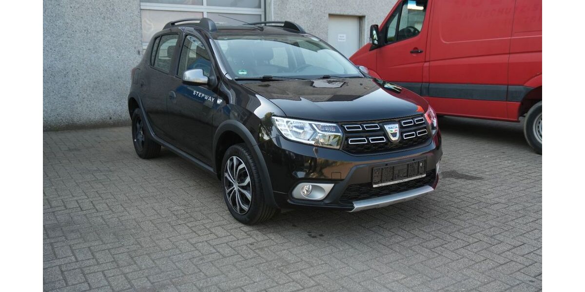 Dacia Sandero 24.320 km 8.690 &euro; Bottrop 46240