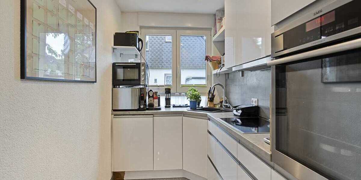 Vermietetes Zwei-Familien-Haus auf großem Grundstück in Ratingen-Hösel 1 zimmer