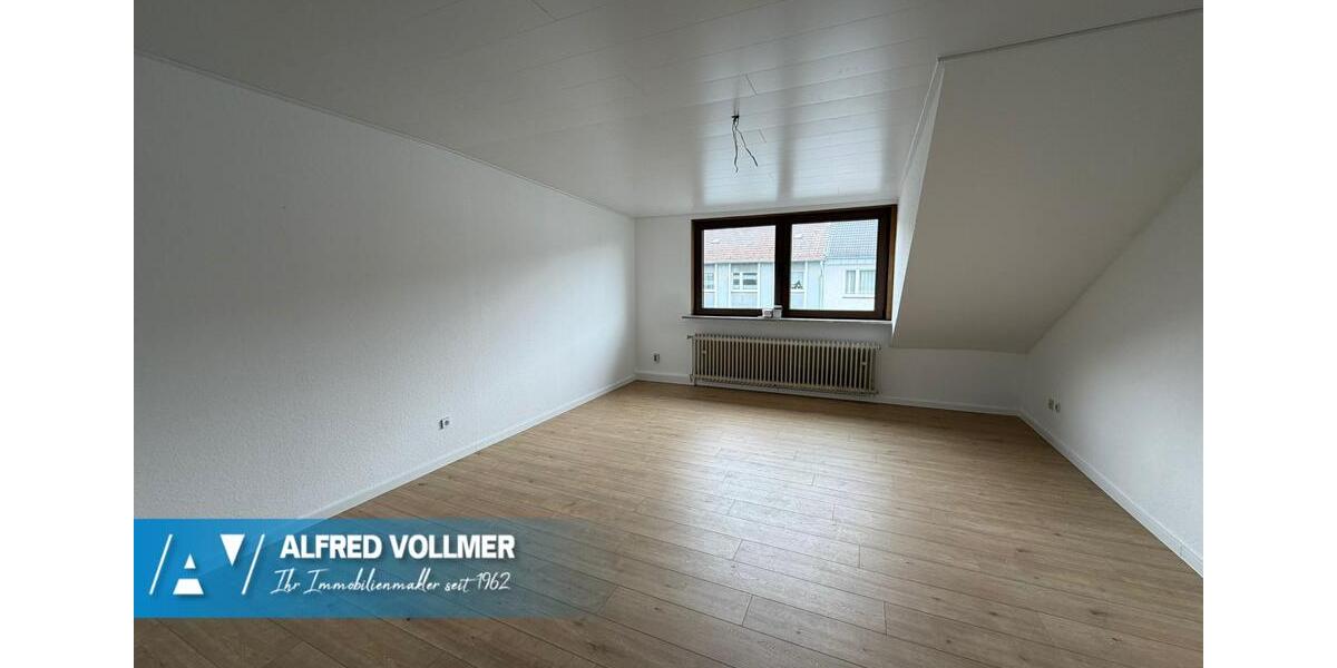 Dachgeschoßwohnung Wuppertal Gemarkung Barmen - 3 Zimmer, 68 m&sup2;, 510&euro; | Angebot:26666108