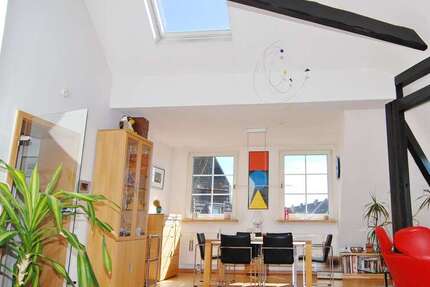 Wohnung zum Kaufen in Düsseldorf 390.000 € 98 m²