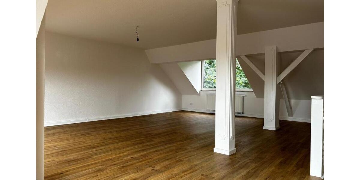 Etagenwohnung Essen Stadtbezirk III - 3 Zimmer, 112 m&sup2;, 840&euro; | Angebot:21970320