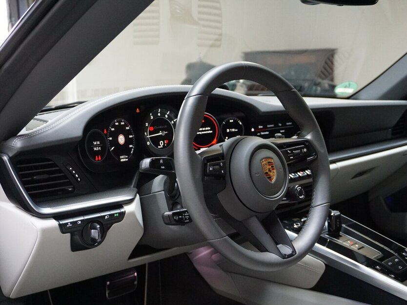 Porsche 911 992 Turbo S Lift Burm Carbon Approved 39.890 km 219.900 € Wuppertal 42327