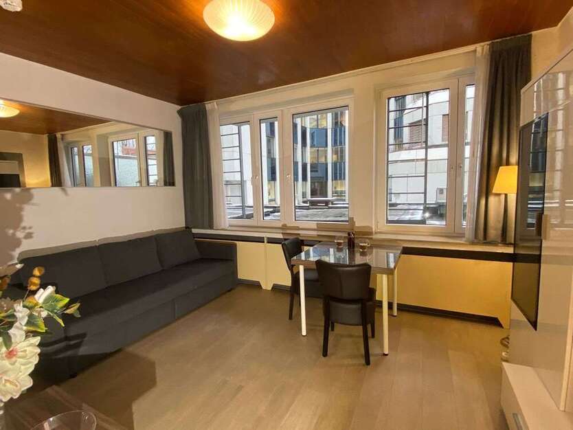 Wohnung zum Kaufen in Düsseldorf 180.000 € 26.22 m²