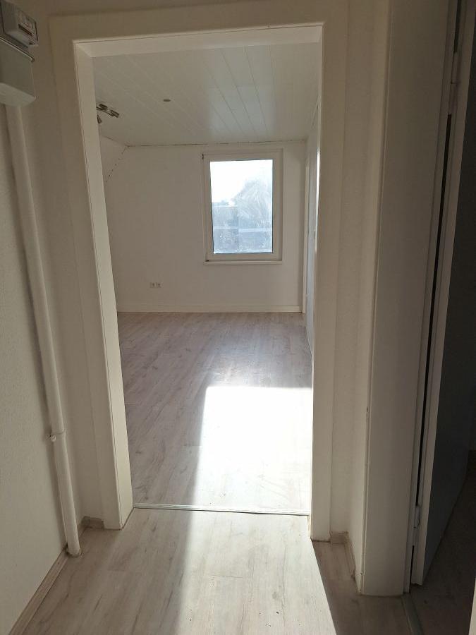 Provisionsfrei* Mit Gartenteil + Stellplatz! Gemütl. DG-Wo, sofort bezugsfrei!
